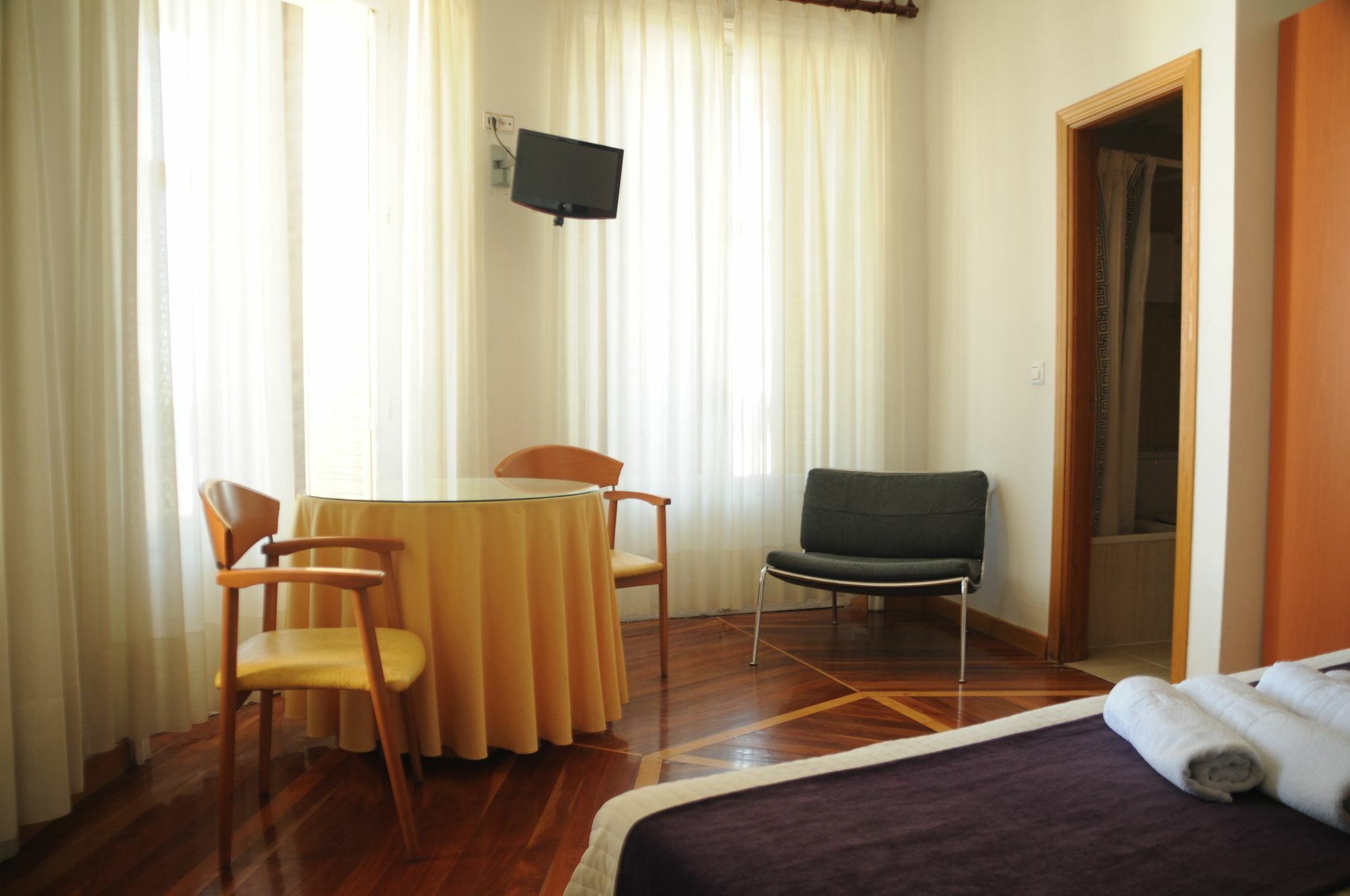 Hostal Luis XV Madrid Ngoại thất bức ảnh